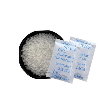 Paquets de gel de sílice que absorbeixen la humitat